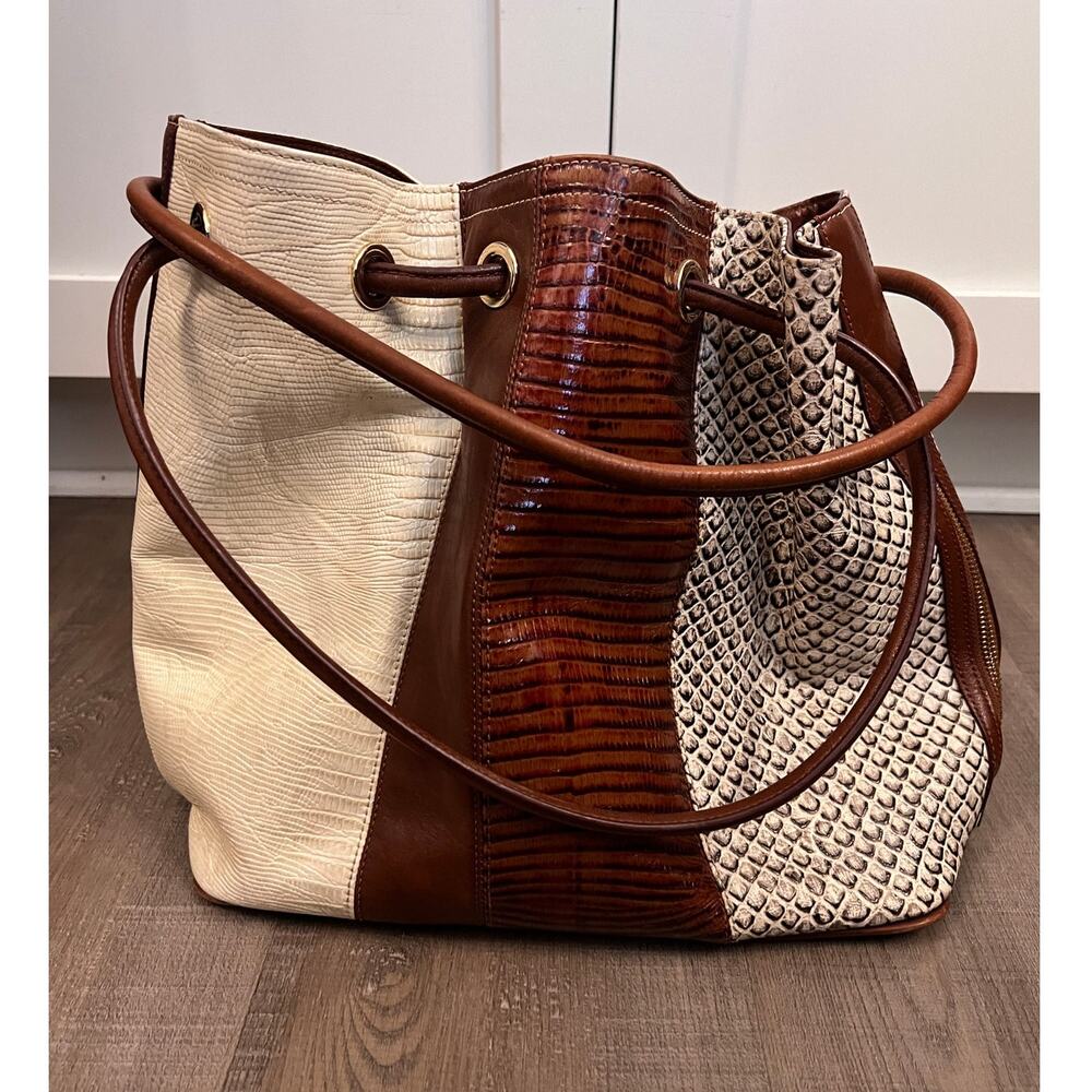 Brahmin Amy Leather Shoulder Drawstring Bucket Bag Purse - Picture 3 of 7